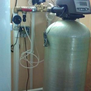 Установка обезжелезивания с автоматической промывкой чистой водой